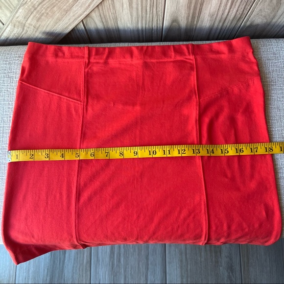 NEW w/ TAGS - Express Miniskirt - Picture 7 of 9